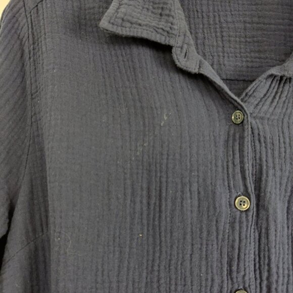 Women's Kenneth Cole Reaction Navy Cotton Button Down Shirt Sz Large Seersucker - Picture 7 of 7